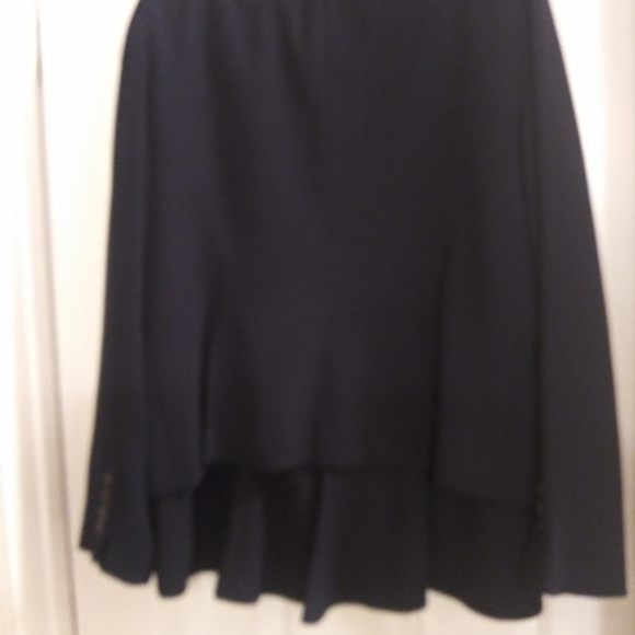 Suit - Picture 3 of 4